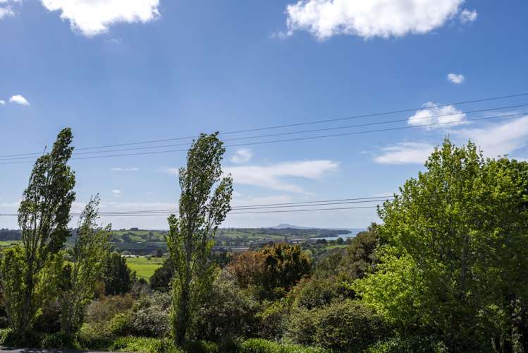 2 Puketiro Road Whitford_15