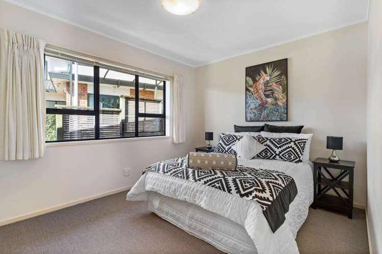 28 Carlton Street Hillsborough_14