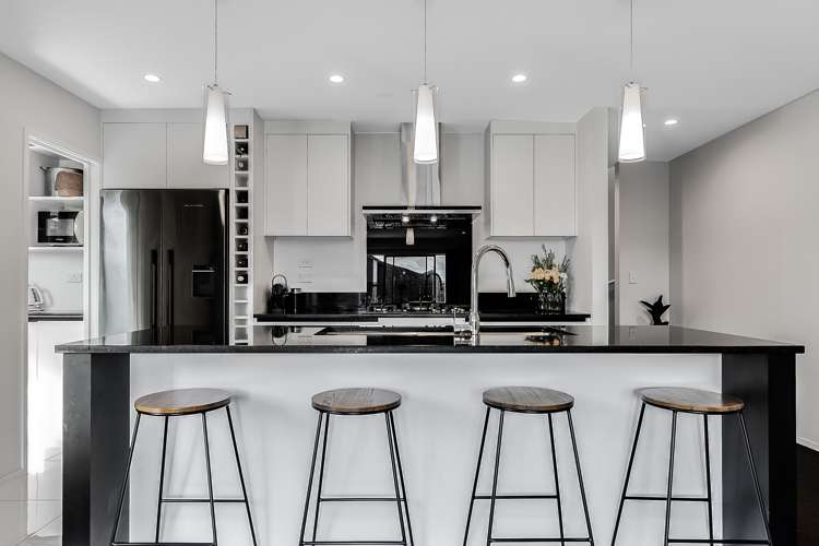 38 Probert Crescent Chartwell_5