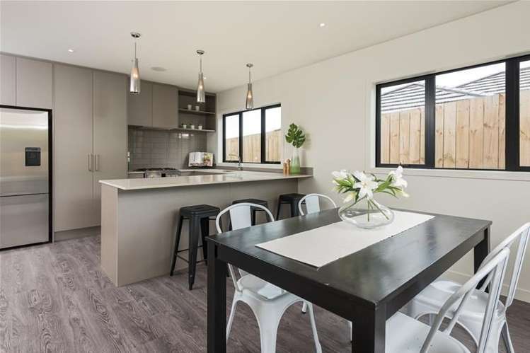  39 Rochfort Crescent Pyes Pa_2