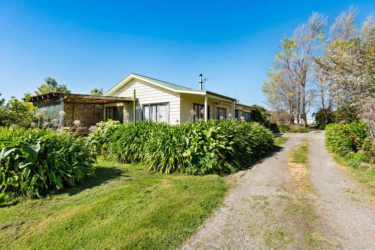 215 Riverbend Road Meeanee_32