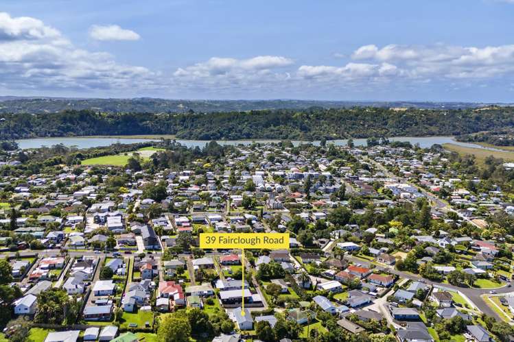 39 Fairclough Road Beach Haven_25