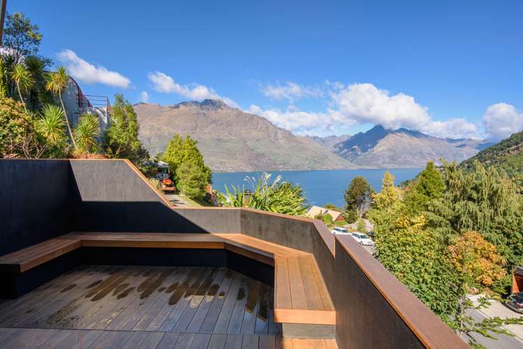 11b Mackinnon Terrace Fernhill/Sunshine Bay_6