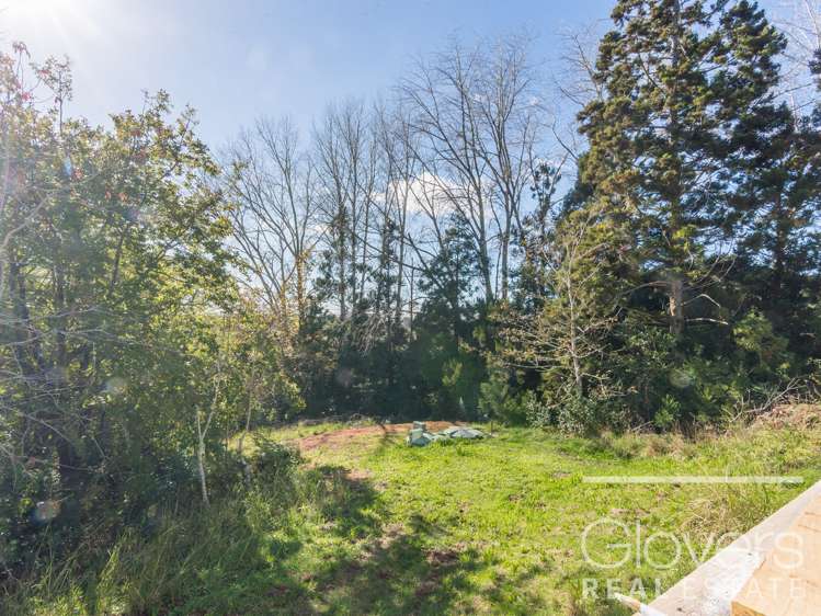 8 Duffy Road Waitakere_16