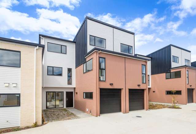 Central Location, Corner House, Affordable Pricing