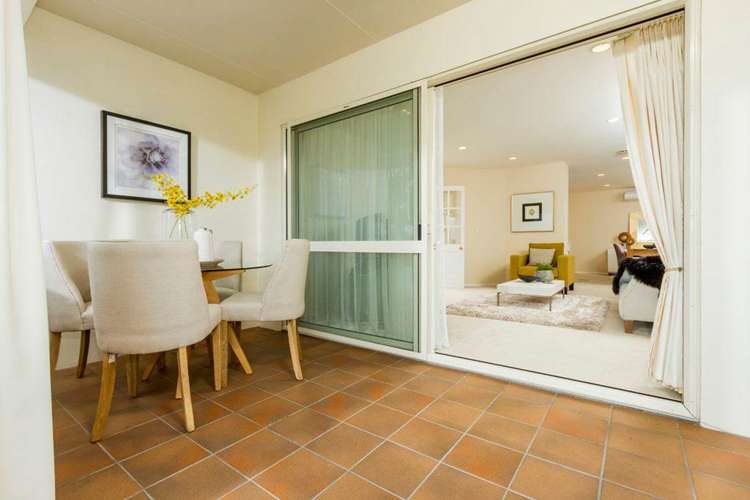 2/69 Seaview Road Castor Bay_7