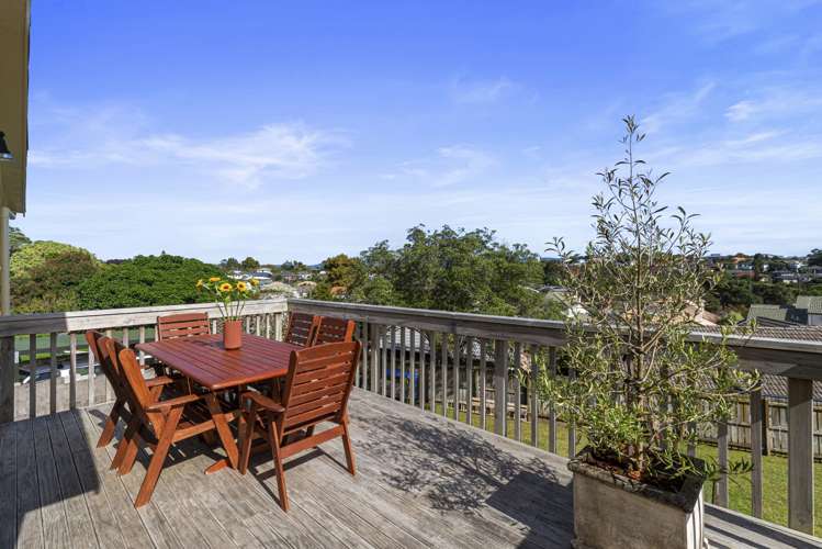 133a Vodanovich Road Te Atatu South_9