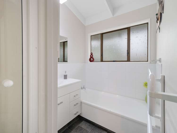 17 Akepiro Place Tawhero_21