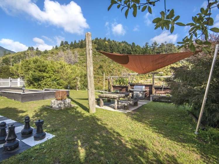 112 Boons Valley Road Waikawa_32