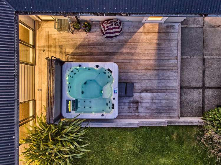 8 Beazley Avenue Paparangi_14