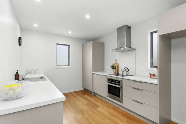 28A Barber Grove Moera_4