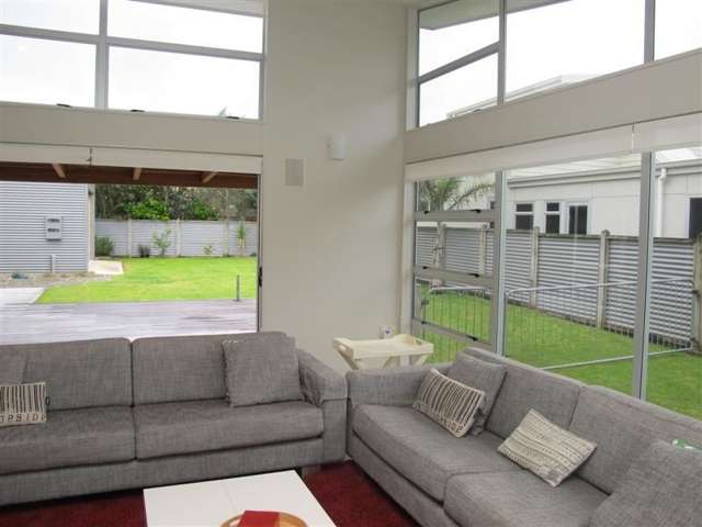 105 Ocean Close Matarangi_2