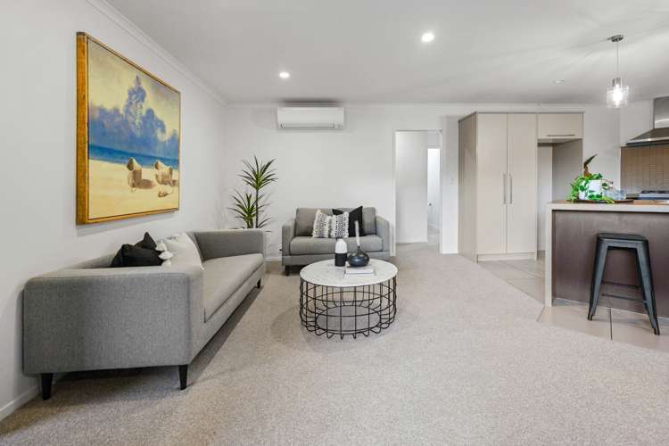 38 Moonlight Drive Rototuna North_13