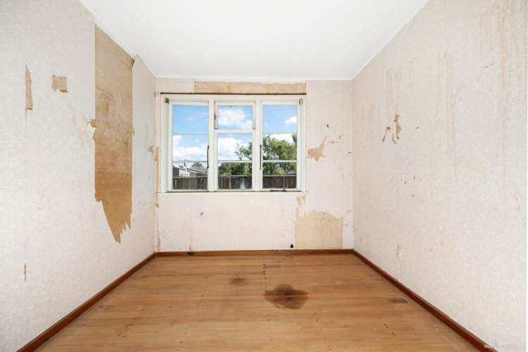 107 Point England Road Point England_6