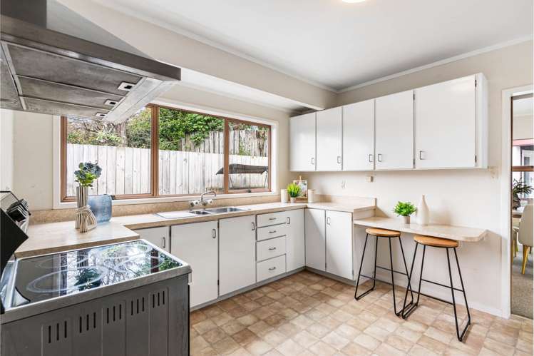 1242A New North Road_3