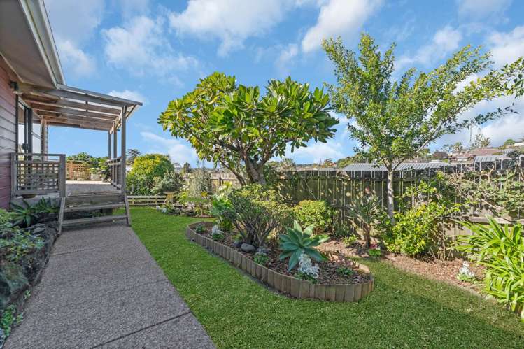 2/14 Pleasant Road Glen Eden_11