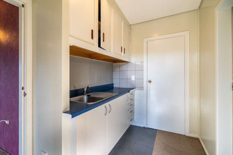 8 Newcastle Street Riversdale_16