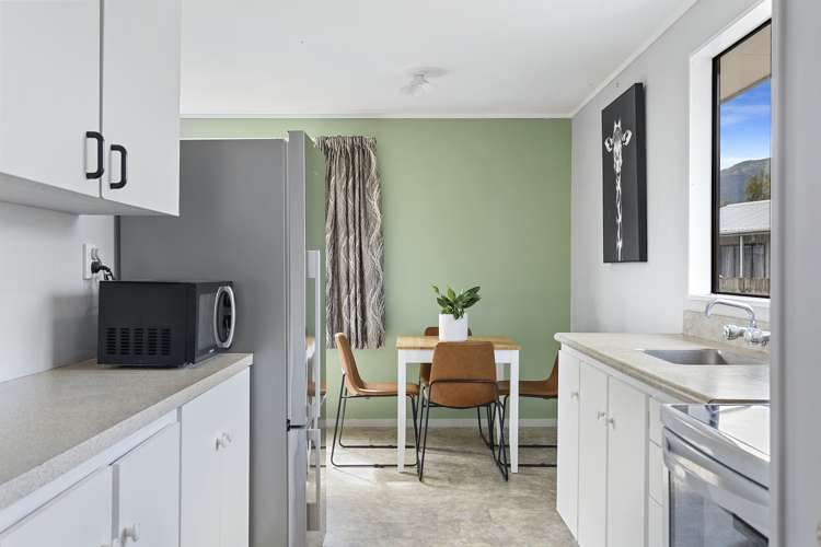 2/19 Arthur Crescent Hilltop_11