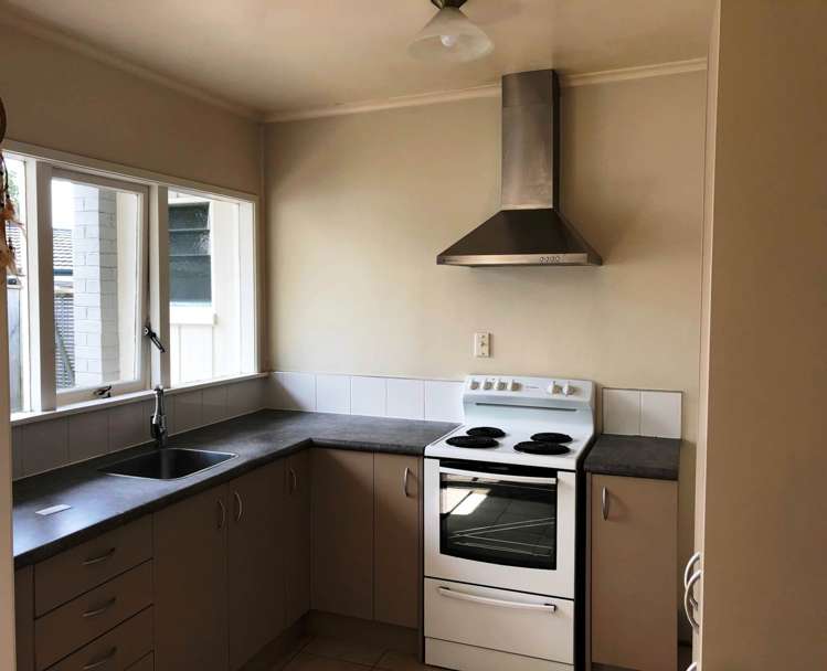 12a Claude Road Epsom_2