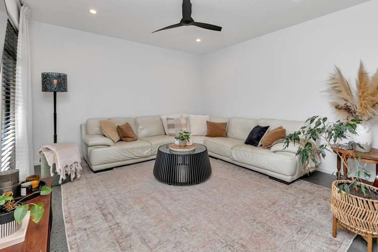10 Sumner Place Te Kamo_19