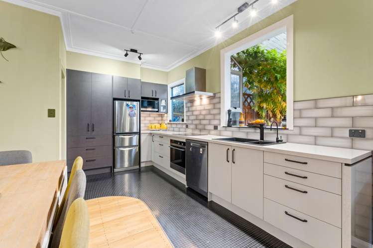 210 Bay View Road_5