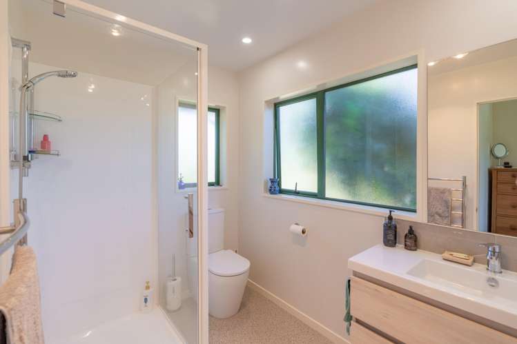 132 Round Hill Road Loburn_9