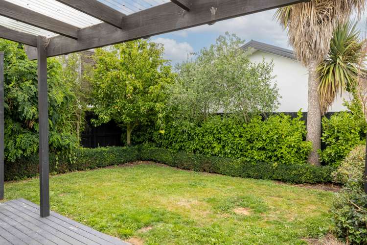 15 Champion Street Edgeware_12