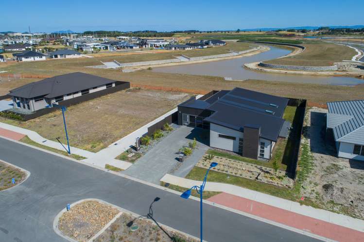 67 Stace Hopper Drive One Tree Point_18