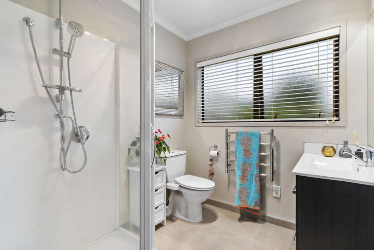 27 Saltwood Street Red Beach_15