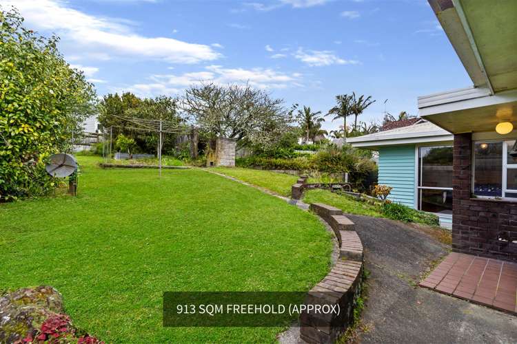 582 Beach Road Rothesay Bay_2