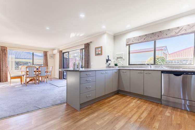 77 Guildford Drive Paraparaumu_11