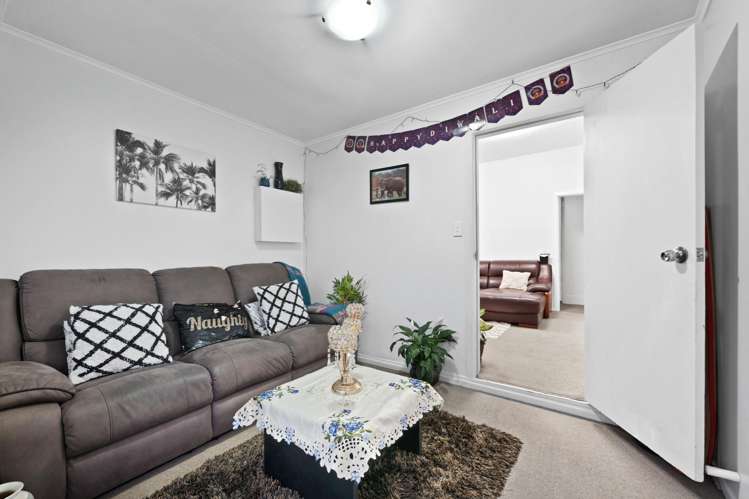 3 Royton Avenue Mangere East_4