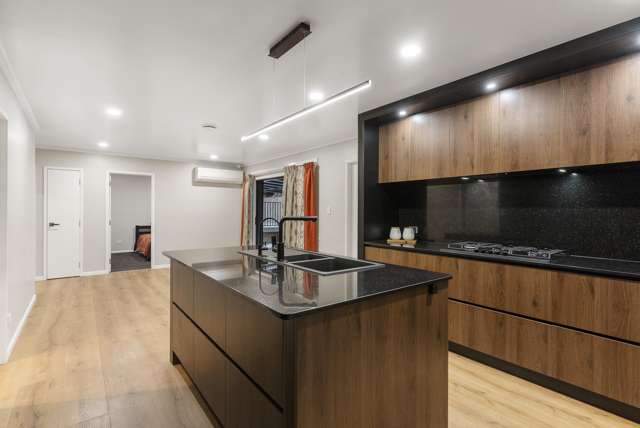 16 Sambrooke Crescent Flat Bush_4