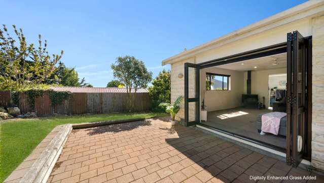 Spacious and Sunny South Hill family home