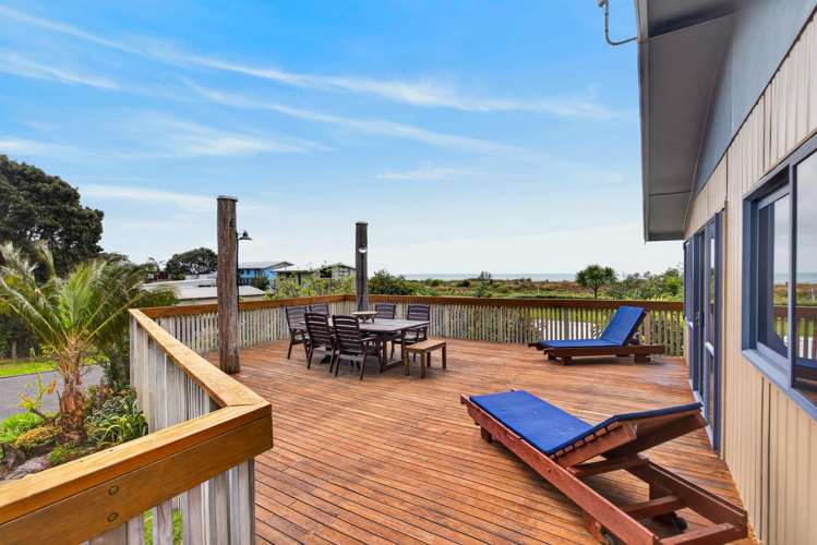 2 Quentin Place, Mahanga Mahia Peninsula_10