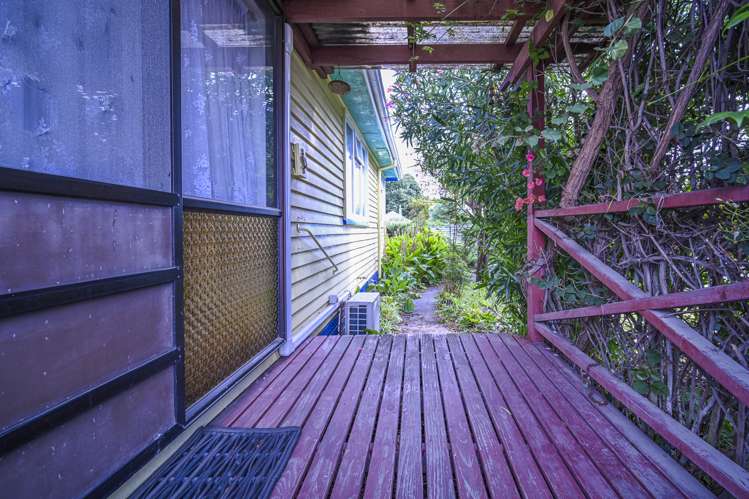 1209a Willowpark Road North Mayfair_6