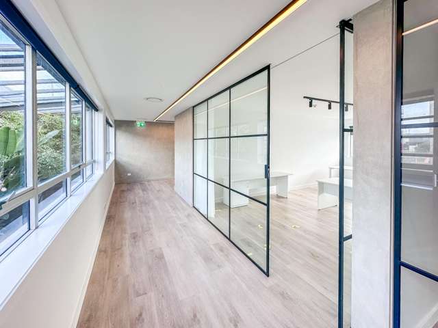 T10/4 Fred Thomas Drive Takapuna_4