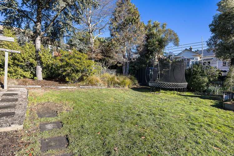 11 Hazel Avenue Caversham_20