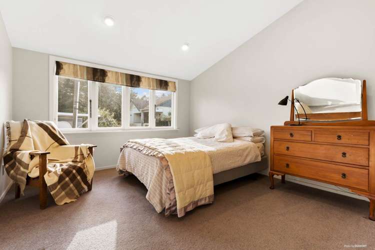 61 King George Avenue Epsom_25