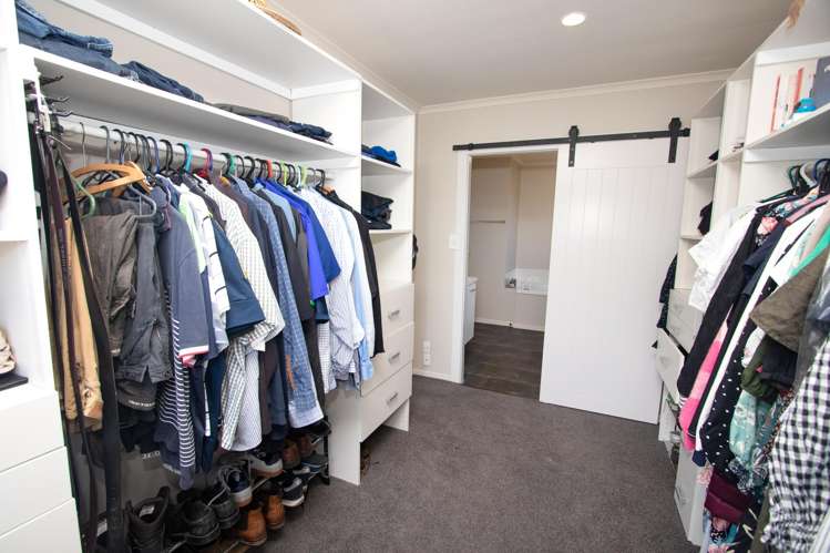 175 Middle Road Allenton_20