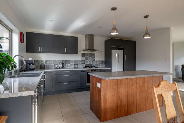 6 Silkwood Place Fitzherbert_1