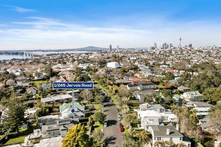 1/245 Jervois Road Herne Bay_14