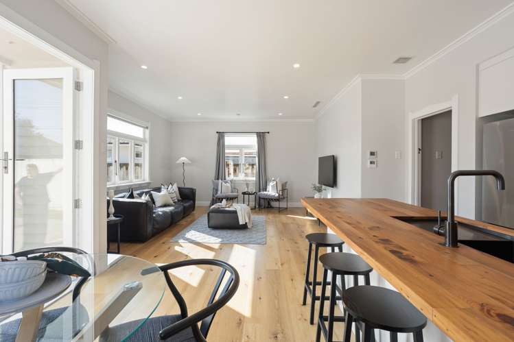 71 Galloway Street Hamilton East_15