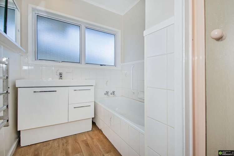 48 Carr Street Te Kamo_13