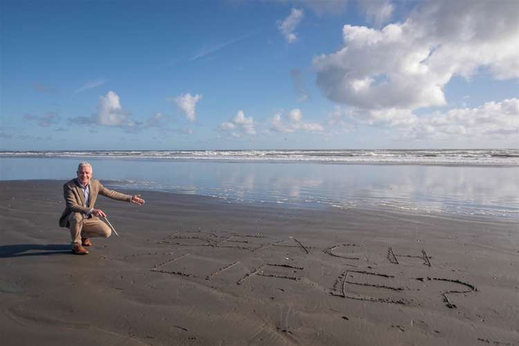 1 Hall Place Foxton Beach_6