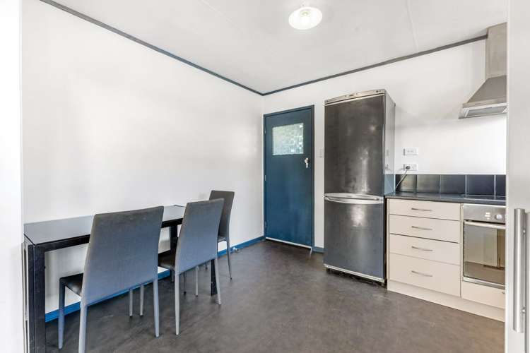 35 Camellia Avenue Bell Block_8