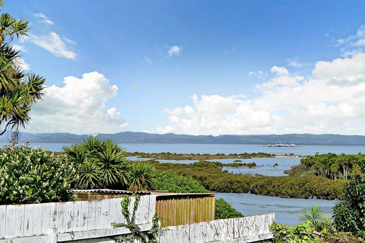 12 Pureora Place Clendon Park_12