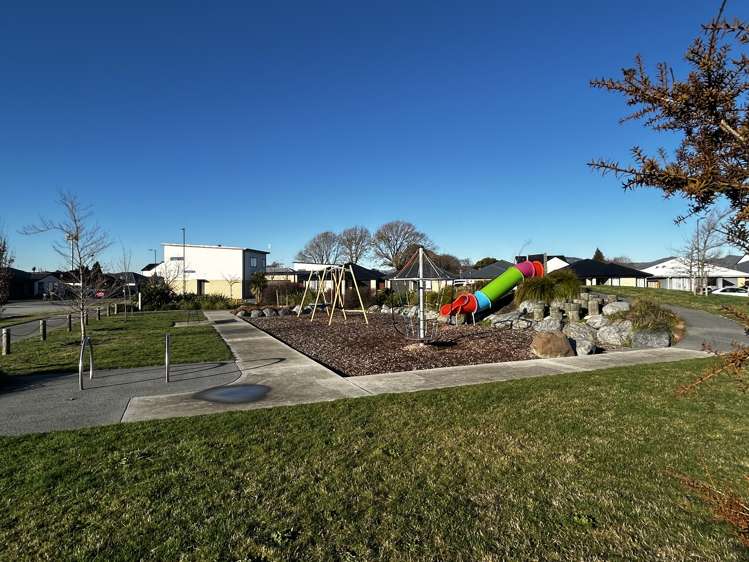 23 Air Race Lane Halswell_16