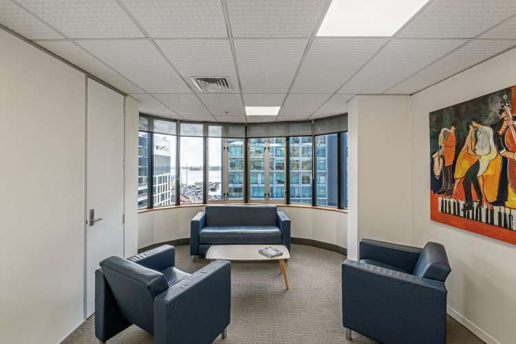 6/2 Emily Place City Centre_6