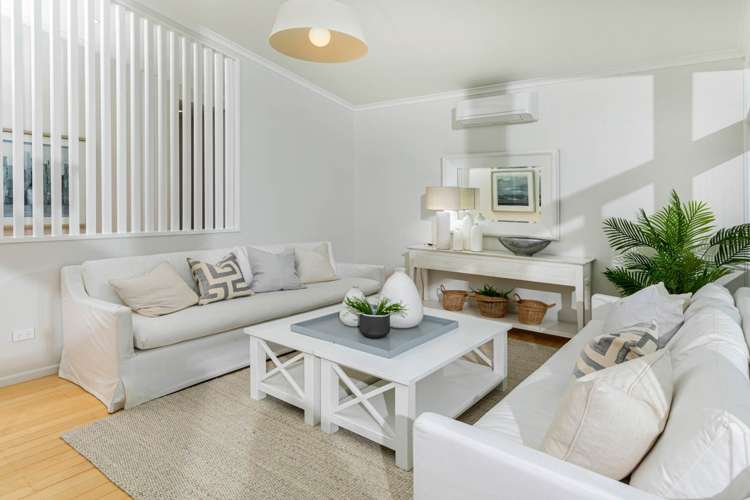 281 East Coast Road Mairangi Bay_11